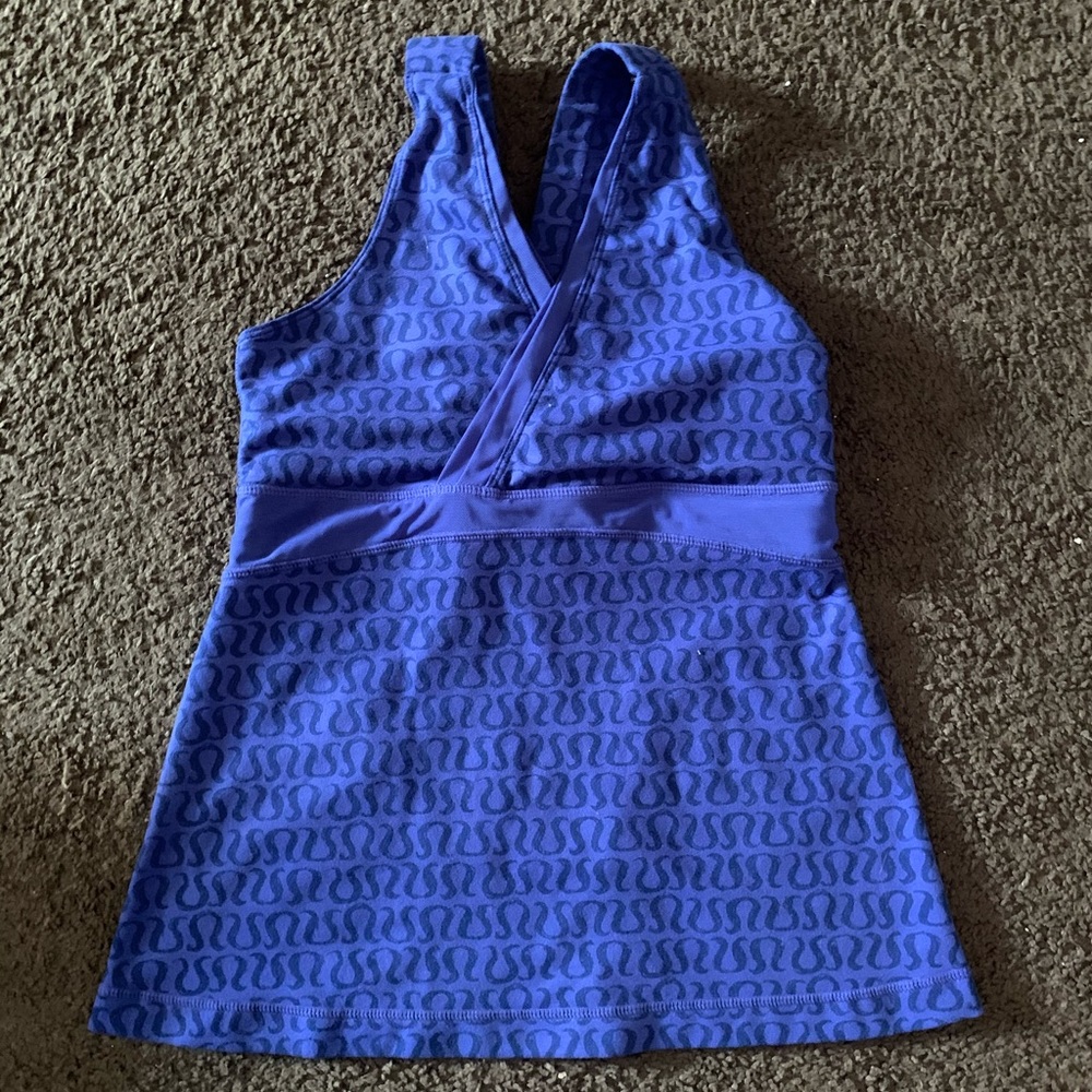 Lululemon purple logo workout tank top